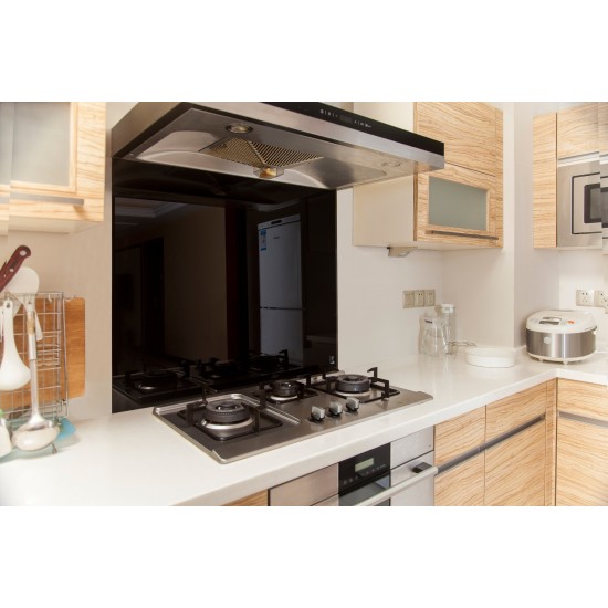 Toughened 90cm x 70cm Black Glass Kitchen Splashback Toughened 90cm x 70cm Black Glass Kitchen Splashback